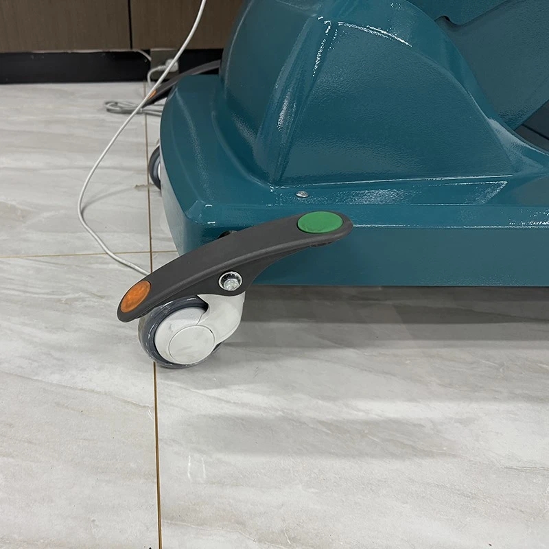 This central control caster adopts a seesaw double-pedal design. This central control caster adopts a seesaw double-pedal design.